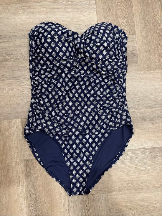 Anne Cole Other - Anne Cole Navy and White Geometric One-Piece Strapless Swimsuit Size 16